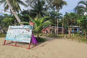 Summer Homes Beach Resort and Cottages Palawan