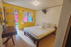 Summer Homes Beach Resort and Cottages Palawan