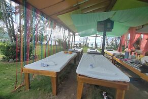 Summer Homes Beach Resort and Cottages Palawan