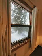 Alpine Meadows Lodge