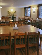 Alpine Meadows Lodge