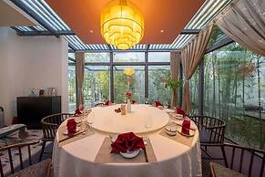 Leliving Butterfly Resort Lijiang