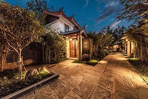 Leliving Butterfly Resort Lijiang