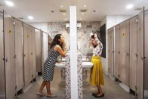 The Social House - Coliving & Hostel