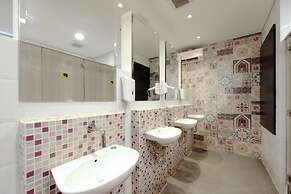 The Social House - Coliving & Hostel