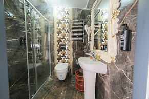 Grand Kavi Hotel