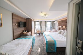 Grand Kavi Hotel