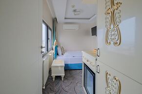 Grand Kavi Hotel