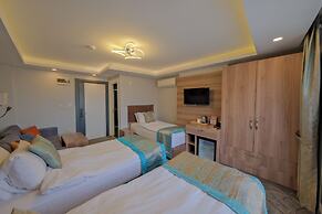 Grand Kavi Hotel