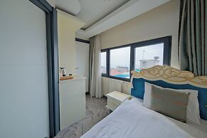 Grand Kavi Hotel