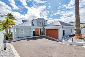Magnificent Harbour View Villa in Orakei