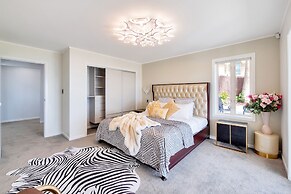 Magnificent Harbour View Villa in Orakei