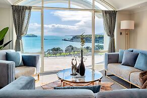 Magnificent Harbour View Villa in Orakei