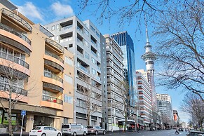 1 Bedroom City Apartment with Parking for 2 Cars