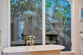 Classic 3 Bedroom Home near Ponsonby Rd