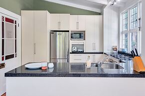 Classic 3 Bedroom Home near Ponsonby Rd