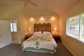 Waimanalo Beach Cottages