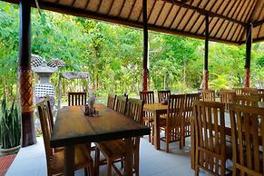 Dangin Kubu Bungalow