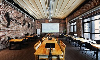 Cheongju The Mark Hotel