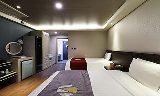 Cheongju The Mark Hotel