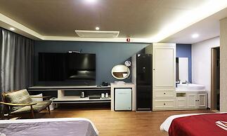 Cheongju The Mark Hotel