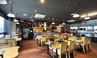 Cheongju The Mark Hotel