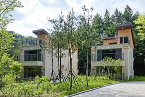 Geumgangsong Ecorium