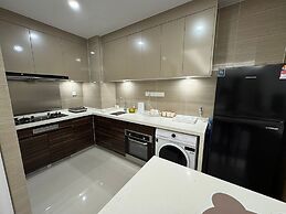 JB City CIQ-R&F Shopping Mall Apartment