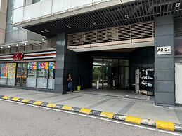 JB City CIQ-R&F Shopping Mall Apartment