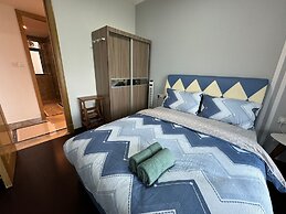 JB City CIQ-R&F Shopping Mall Apartment