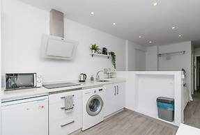 Cool and White Apartment Torrecilla Playa