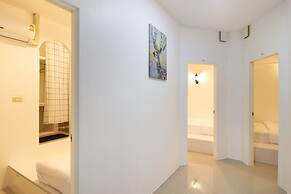 The Bed Boutique House