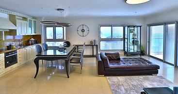 City center relax apartment