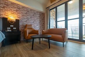 Relaxury Beach House