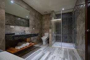 Relaxury Beach House