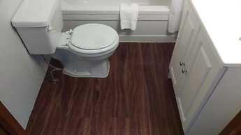 Bay Lake Inn (Frontiersman Motel)