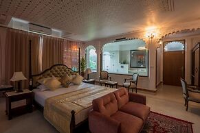 Hotel Raj Kuber