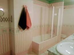 Wish-Suite San Jacinto de Sevilla Apartment