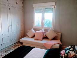 Wish-Suite San Jacinto de Sevilla Apartment