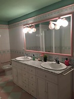 Wish-Suite San Jacinto de Sevilla Apartment