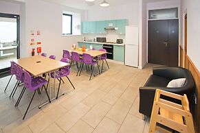 Canolfan Y Fron - Hostel