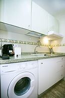 Rainbow & Pool Apartment