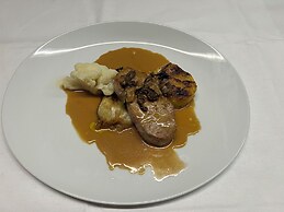 Hotel Restaurant Kaiserstuehler Hof