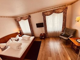Hotel Restaurant Kaiserstuehler Hof