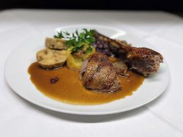 Hotel Restaurant Kaiserstuehler Hof