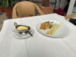 Hotel Restaurant Kaiserstuehler Hof
