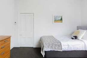 Light-filled Renovated Villa, Walk to Ponsonby Road