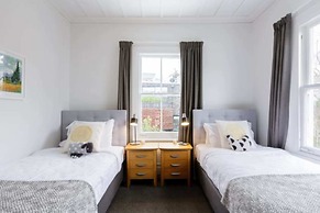 Light-filled Renovated Villa, Walk to Ponsonby Road