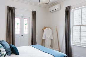 Light-filled Renovated Villa, Walk to Ponsonby Road