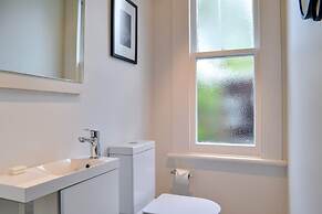 Heritage, Renovated 2 Bedroom Ponsonby Villa